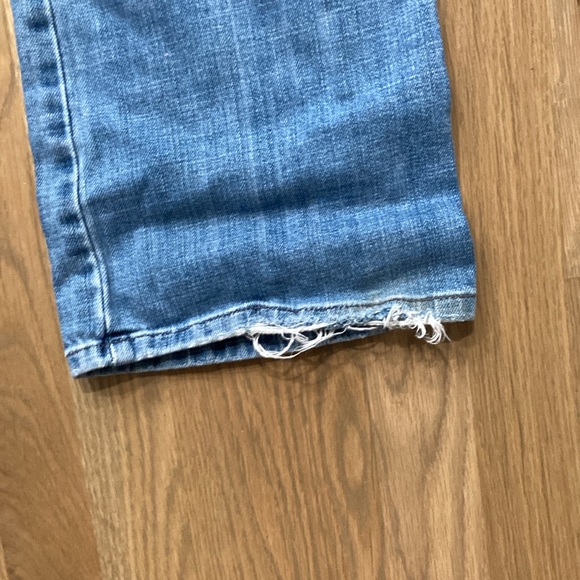 Levi’s Women’s 515 Light Wash Blue Cotton Boot Cut Denim Jeans - Picture 6 of 8